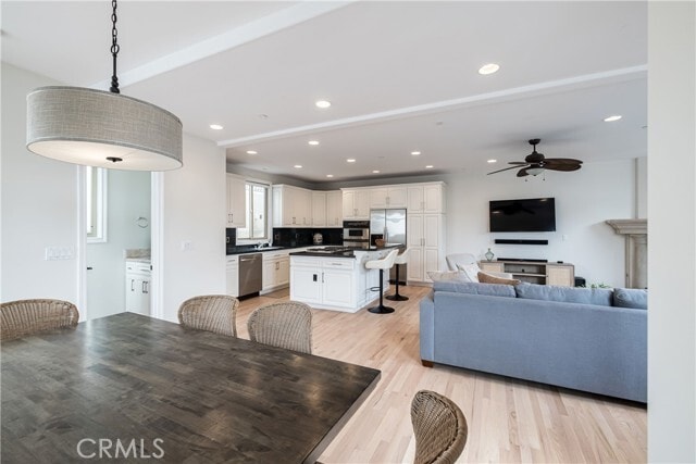 Building Photo - 604 Manhattan Beach Blvd