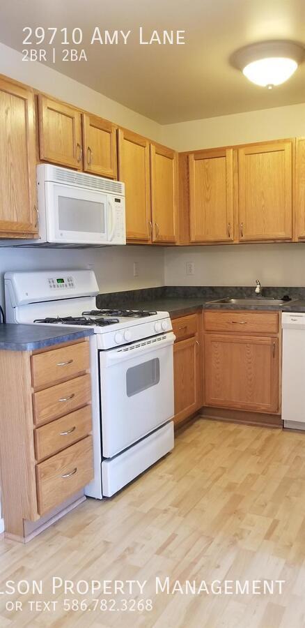 Building Photo - 29710 Amy Ln