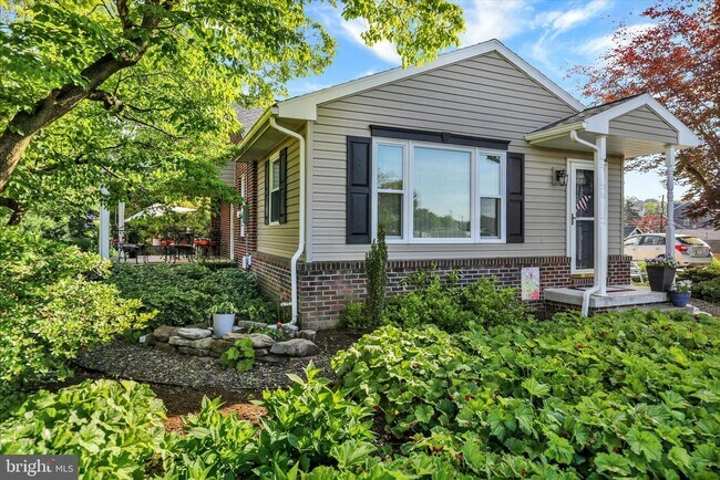 Building Photo - Coming soon... Wernersville 3 bedroom 2 bath home