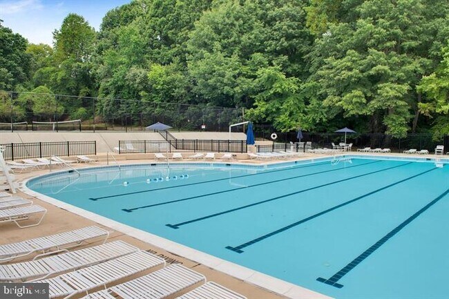 Building Photo - 3855 Sunny Brook Ct