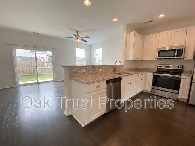 Building Photo - 9054 Parlor Dr