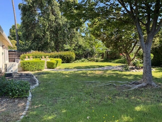 Building Photo - 7608 Moose Creek Ct