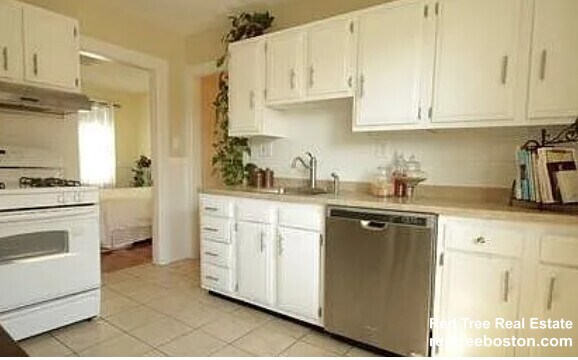 Building Photo - 60 Litchfield St