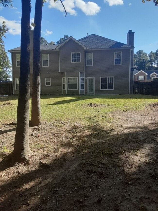 Building Photo - Riverdale Executive Home