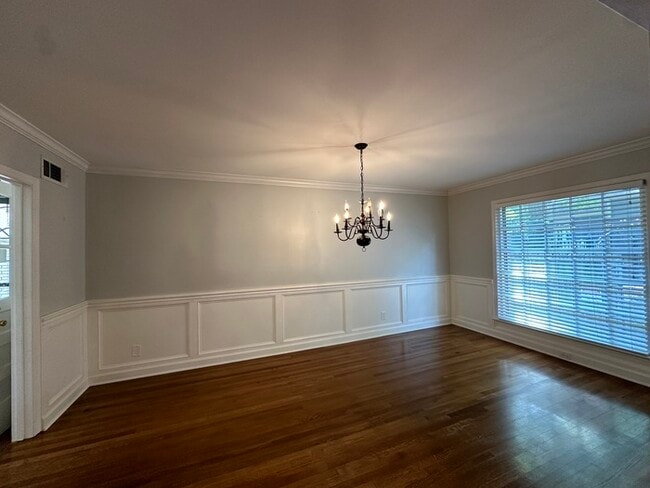 Building Photo - 5901 Brierdale Ave