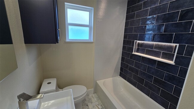 Building Photo - 3733 Seabrook St