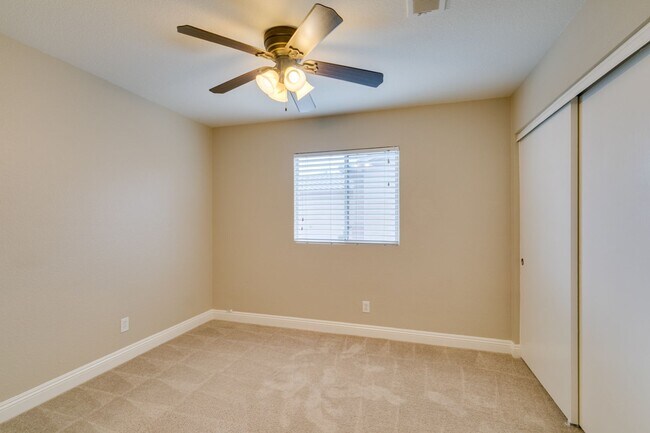 Building Photo - 437 Waterwheel Falls Dr