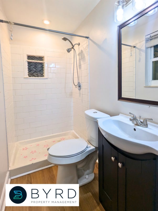 Building Photo - 13300 Farm Crest Ct