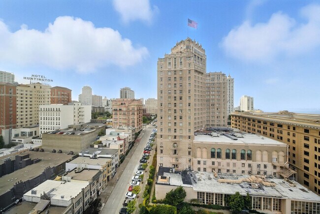 Building Photo - 899 Pine St