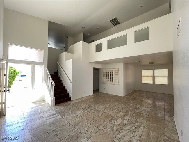 Building Photo - 4364 Mesa Hill Dr