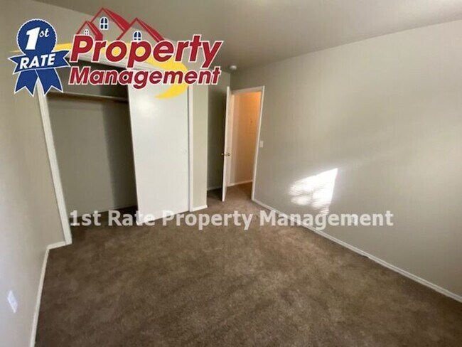 Building Photo - 540 S Workland Ln