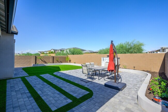 Building Photo - 5972 E Sinclair St