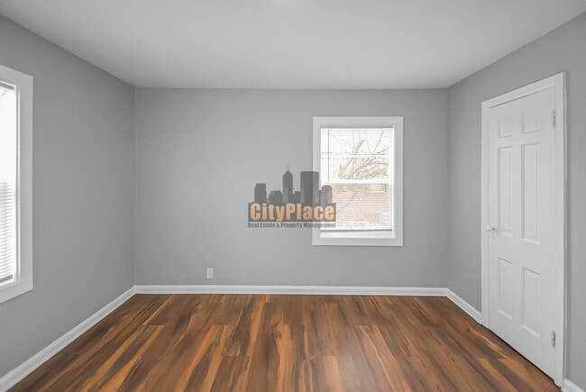 Building Photo - 4726 E 34th St