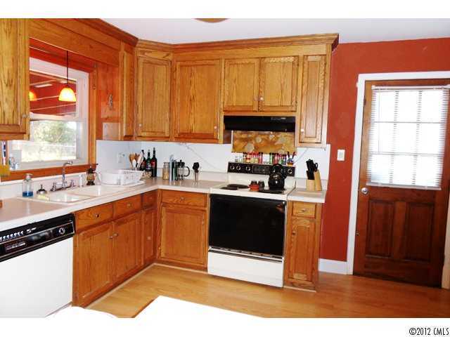 Building Photo - 6512 Springfield Dr