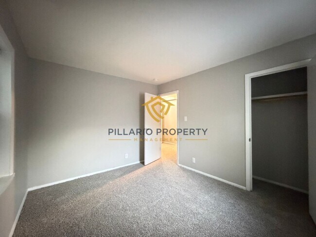 Building Photo - 3612 Caroline Ave