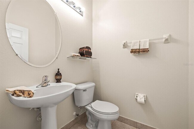 Building Photo - 4949 Sandy Brook Cir