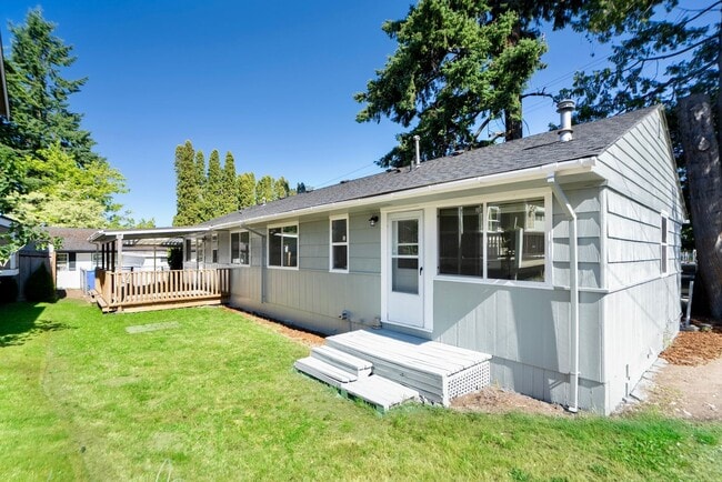 Building Photo - Beautiful 4bed 2bath Home in Renton