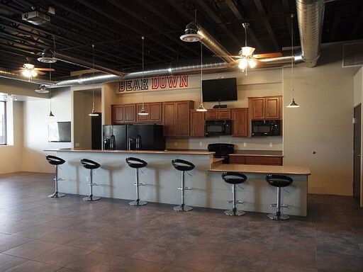 Building Photo - 1414 N 1st Ave