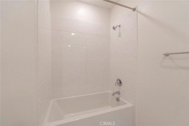 Building Photo - 121 Baluster
