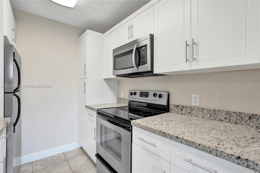 Building Photo - 4281 W McNab Rd