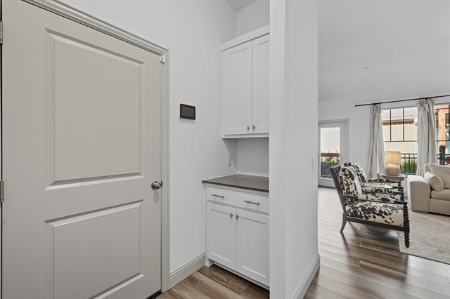 Building Photo - 1029 3rd St