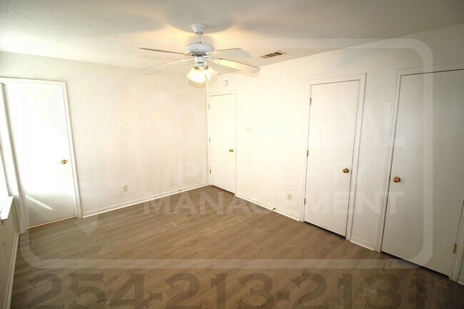 Building Photo - 1710 Aztec Trce