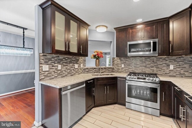 Building Photo - 3336 Fordington Pl