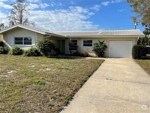 Building Photo - 2051 High Ridge Dr