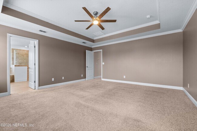 Building Photo - 235 Silverleaf Village Dr