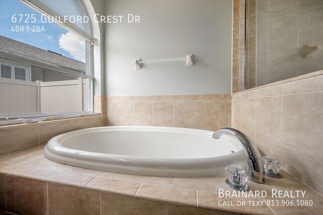 Building Photo - 6725 Guilford Crest Dr