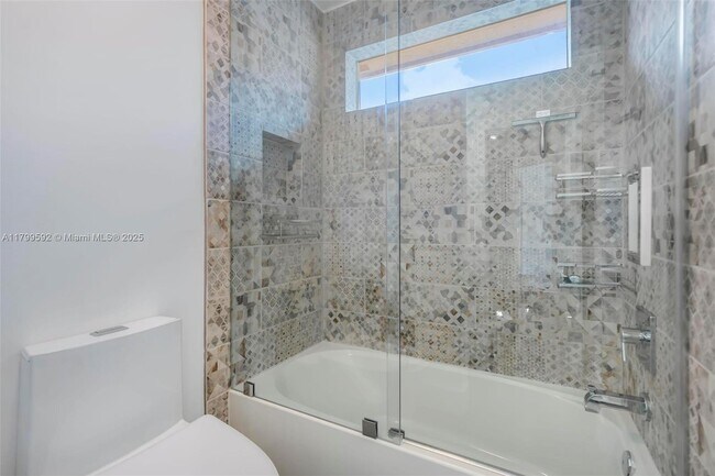 Building Photo - 5050 Greenwich Preserve Ct