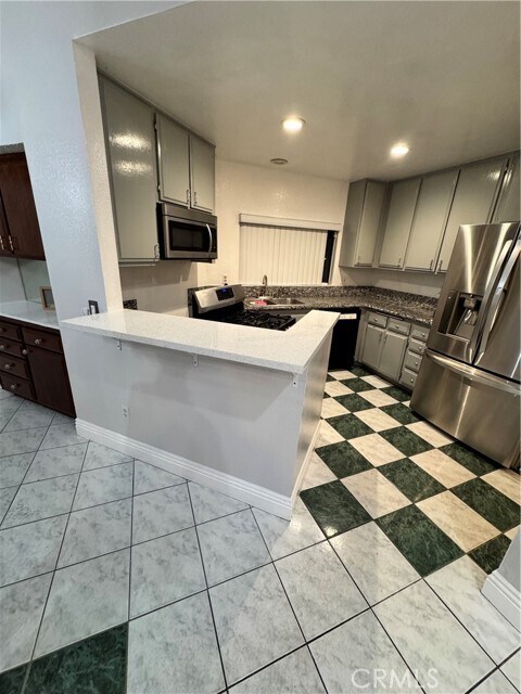 Building Photo - 43 Brownfield Ln