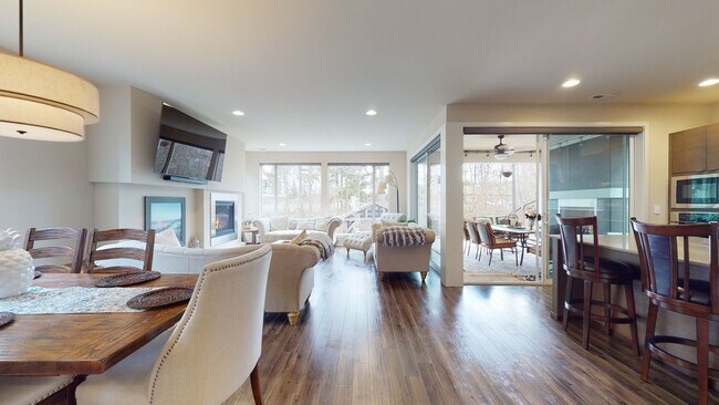 Building Photo - Auburn Lakeland Hills area/Lakeview Community- 4 bedroom 2.5 bathroom with AC - Available May 5th!