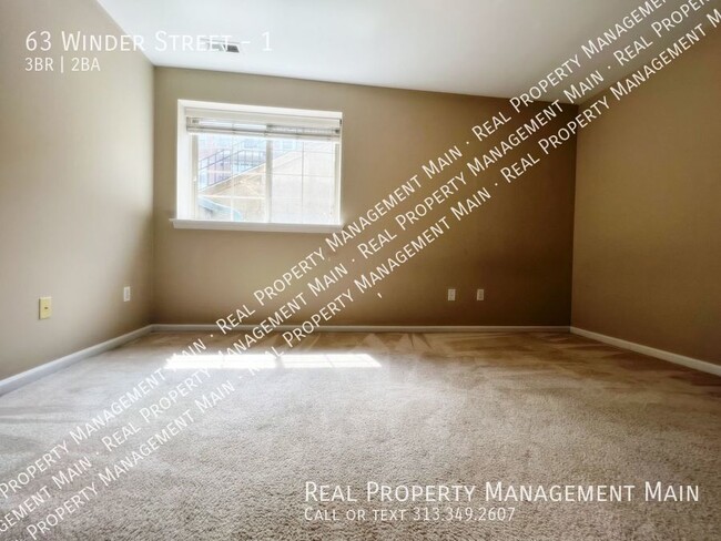 Building Photo - 63 Winder St