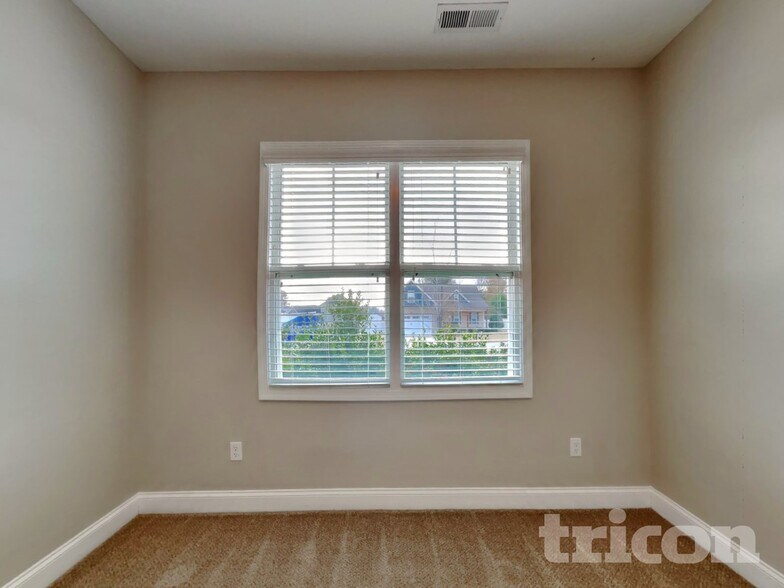 Building Photo - 25 Braddock Dr