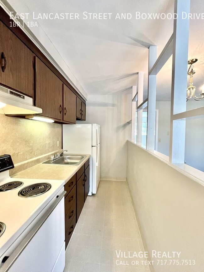 Building Photo - Budget-friendly 1-Bed w/ On-Site Laundry &...