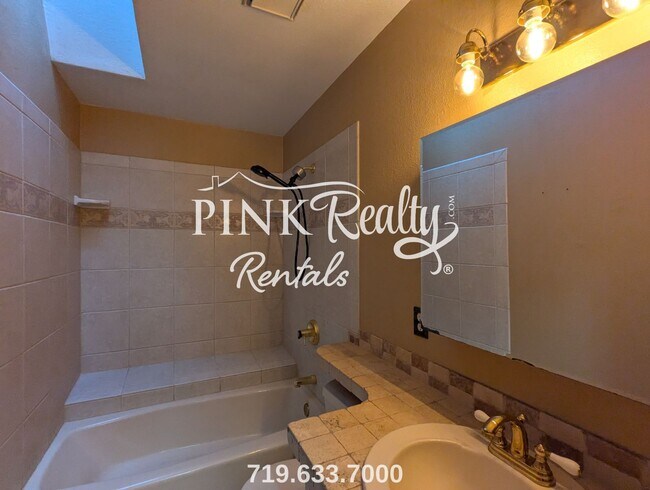 Building Photo - 18170 Forest View Rd