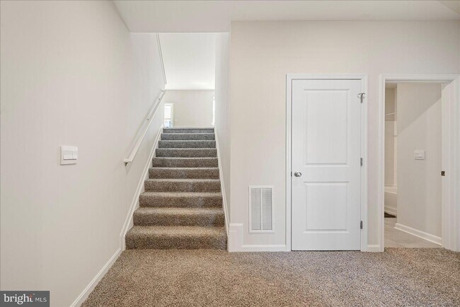 Building Photo - 118 Clerkenwell Dr