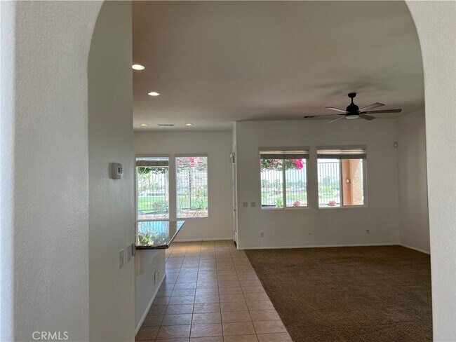 Building Photo - 77184 California Dr