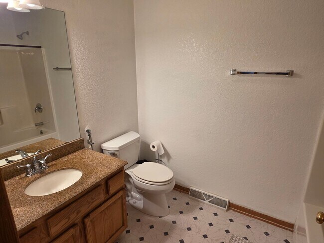 Building Photo - Updated 4 bedroom Greenfield ranch home