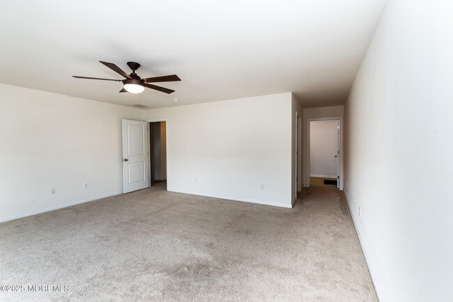 Building Photo - 22 Nautilus Dr