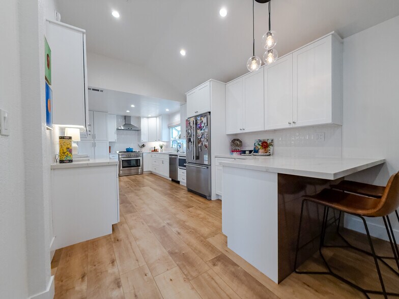 Building Photo - 5323 W Goldenwood Dr