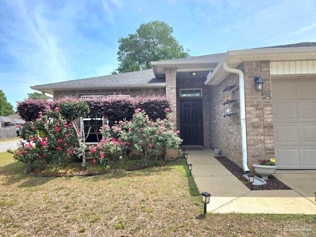 Building Photo - 197 Millet Cir