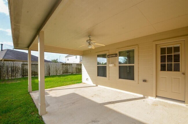 Building Photo - 21519 Crainfeld Dr