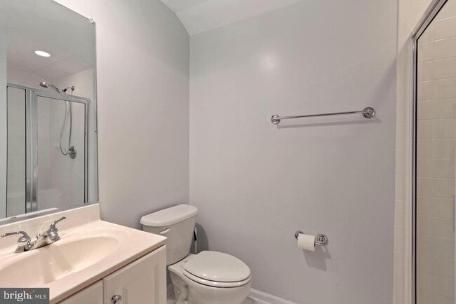 Building Photo - 8878 Ashgrove House Ln