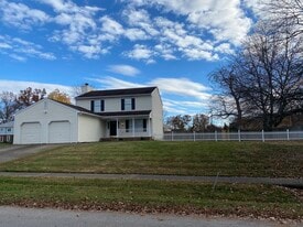 Building Photo - 11700 Robindale Rd