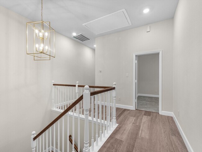 Building Photo - 603 N Milby St
