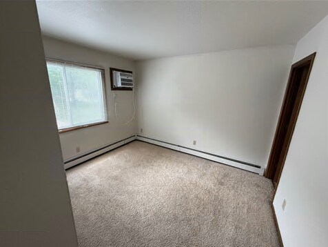 Building Photo - 630 S Governor St