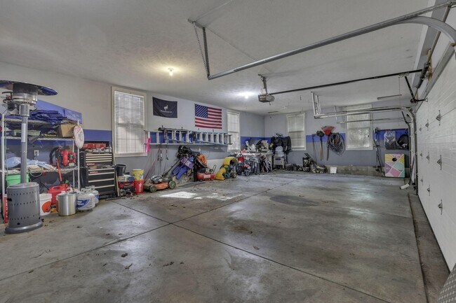 Building Photo - 7097 Pleasant Colony Cir