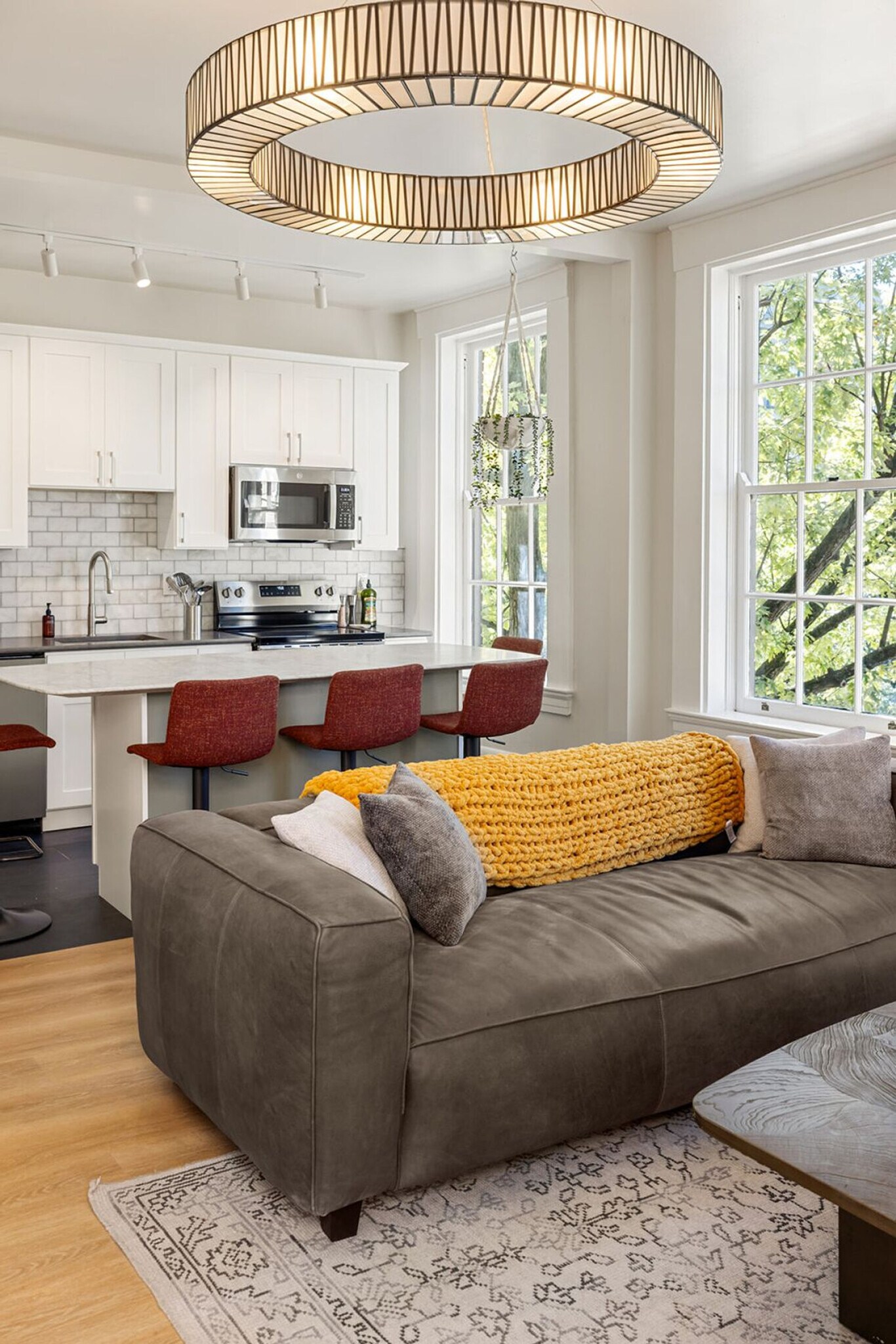 Building Photo - 1326 Broadway